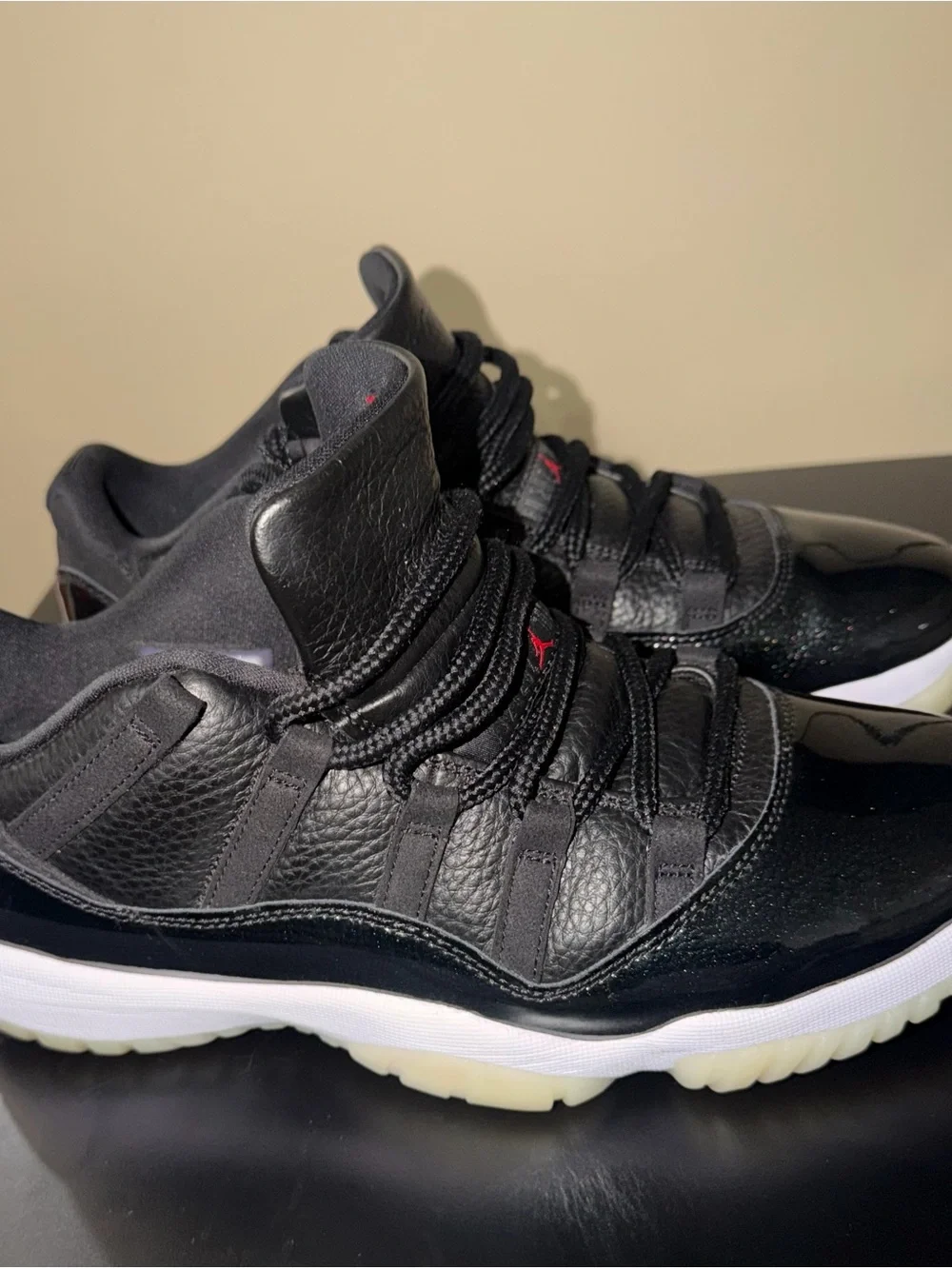 Jordan iconic low